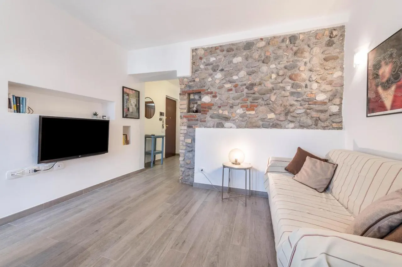 La Finestra Sul Borgo Apartment San Felice del Benaco 0*,  Italy