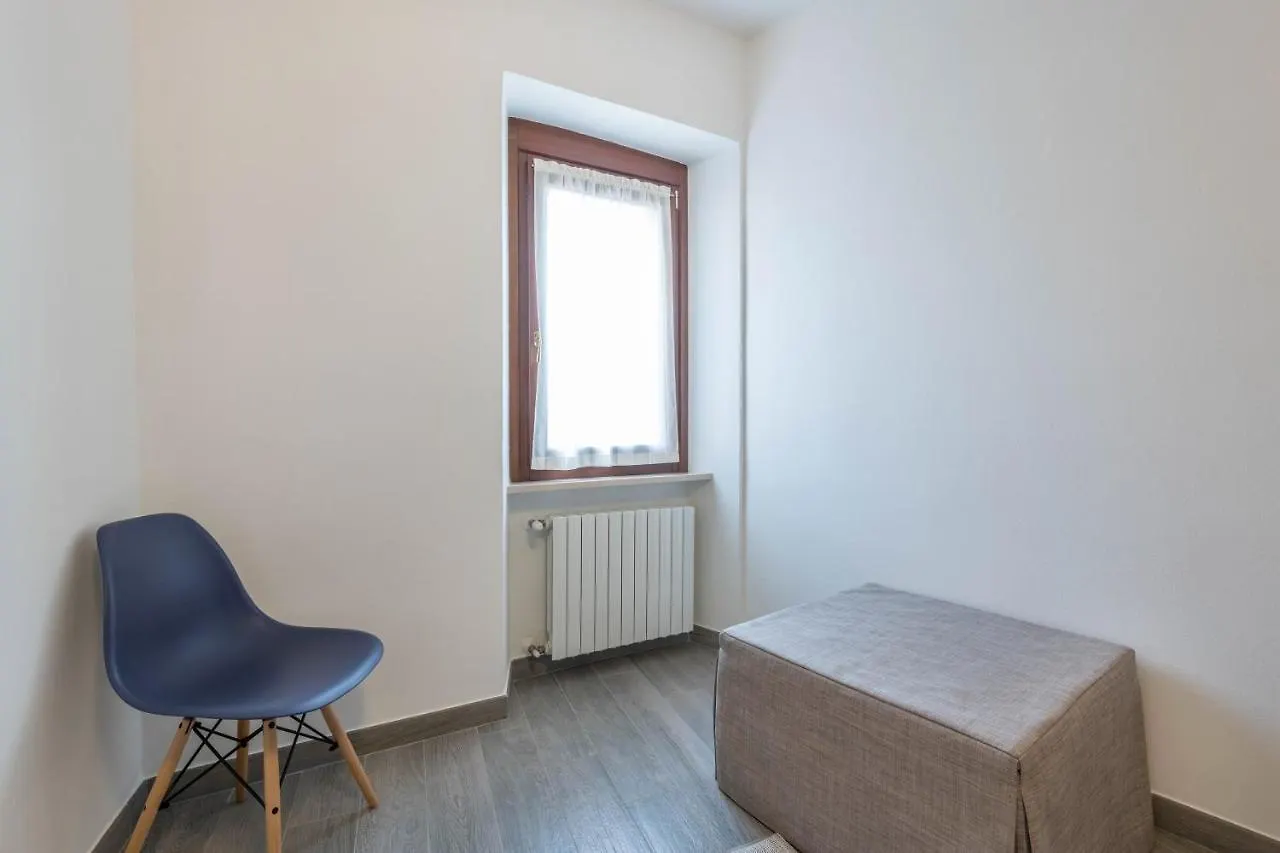 La Finestra Sul Borgo Apartment San Felice del Benaco