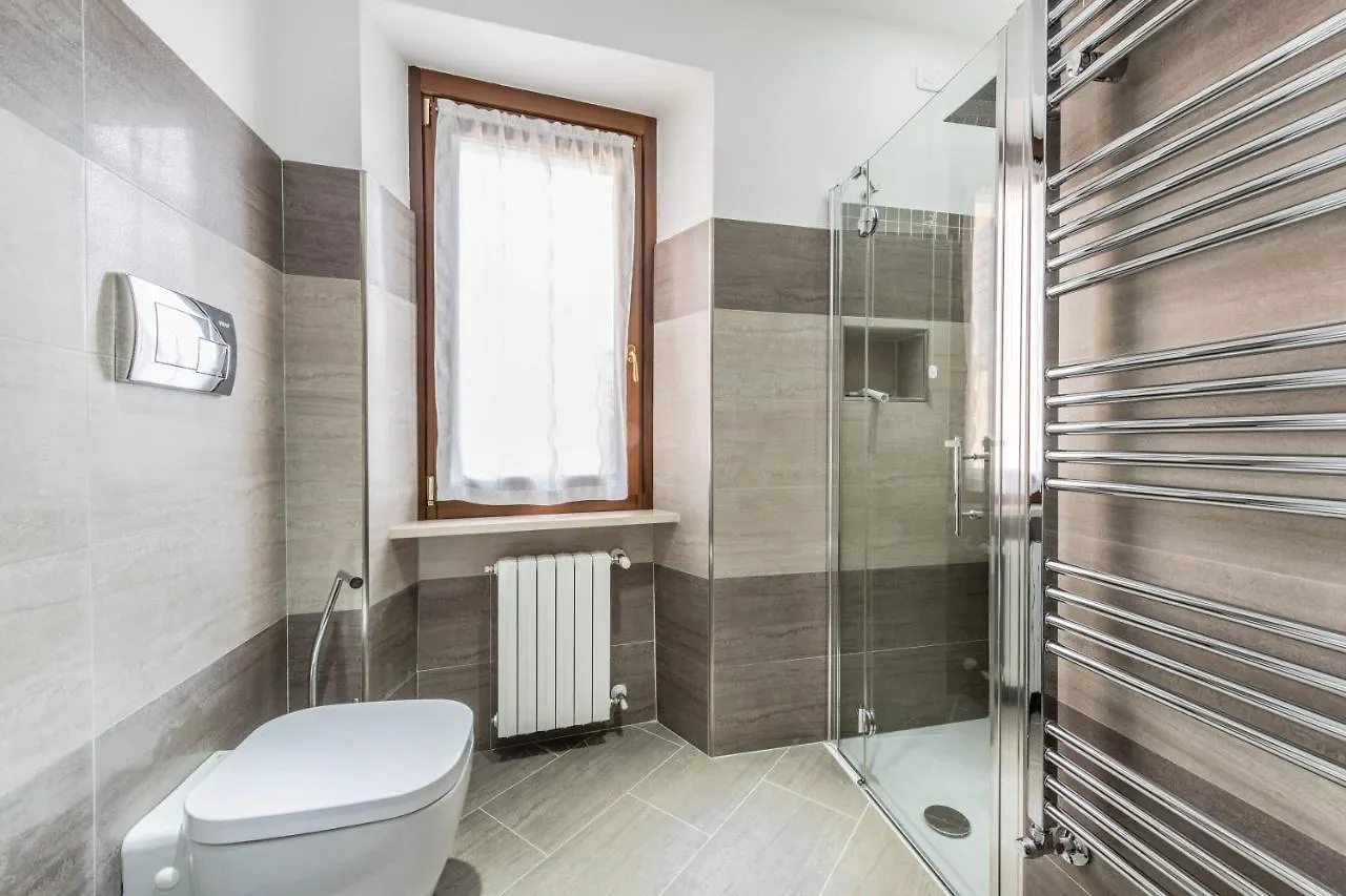 La Finestra Sul Borgo Apartment San Felice del Benaco